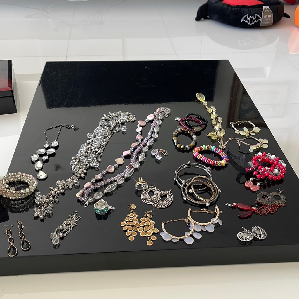 Jewelry BundleLot Costume Jewelry Jewelry BundleLot Costume Jewelry